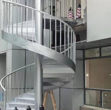 成都市金牛区专业做室内钢结构梯四川成都钢构旋转楼梯